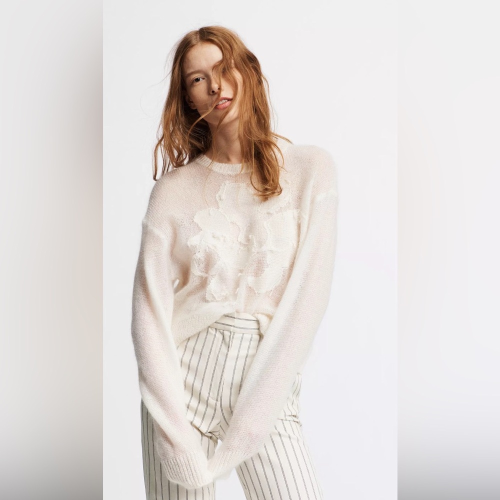 Rag & Bone Flower Milton Crew Sweater 🌸 Feminine and timeless!